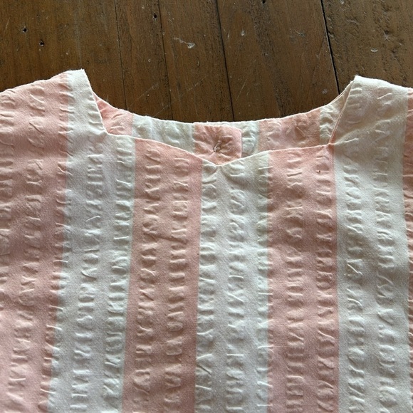 Anne Shirley Boutique Pink and White Striped texture Short Romper - Picture 4 of 6
